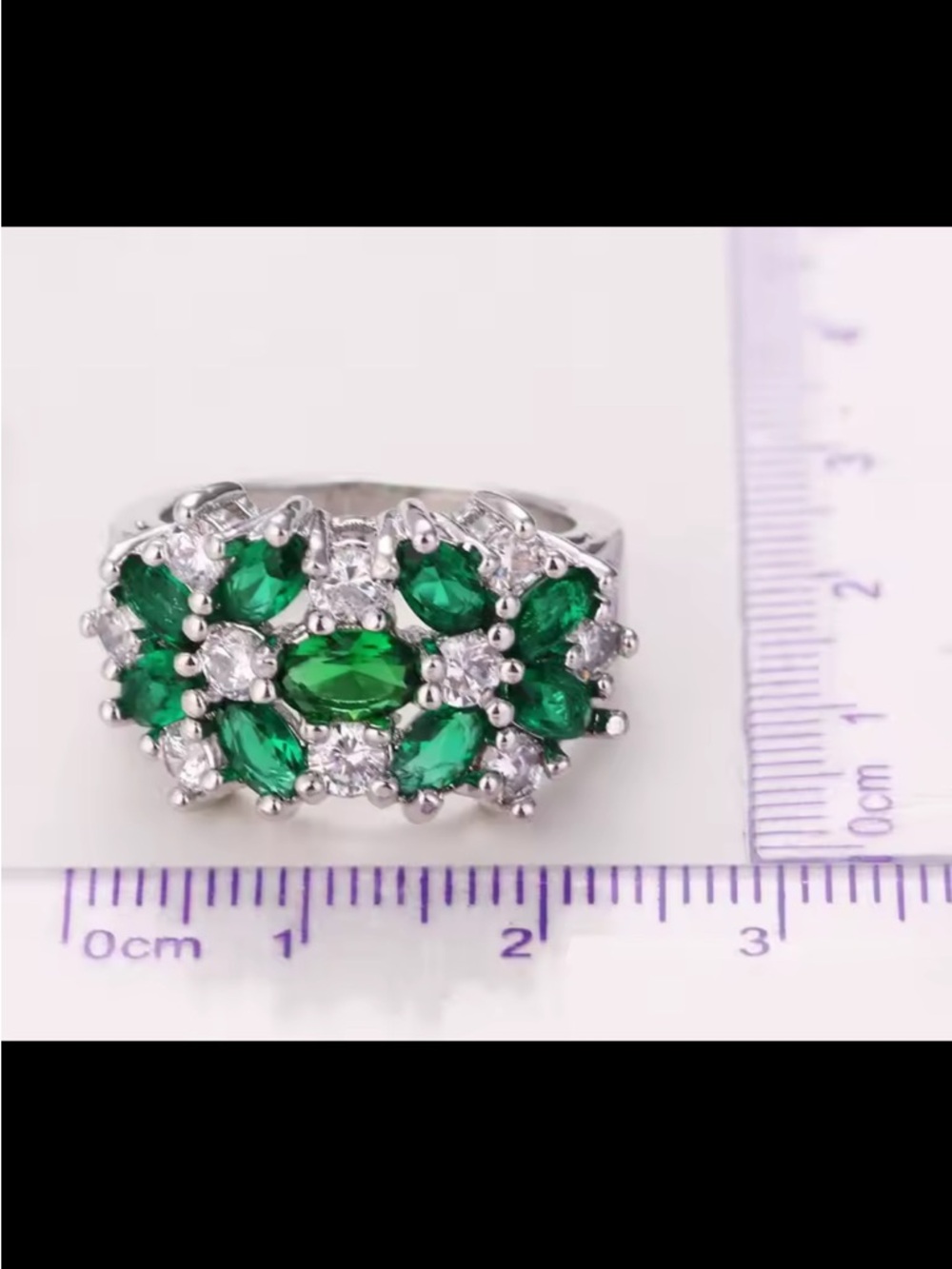 Sterling Silver Emerald Green Cluster Ring - S925